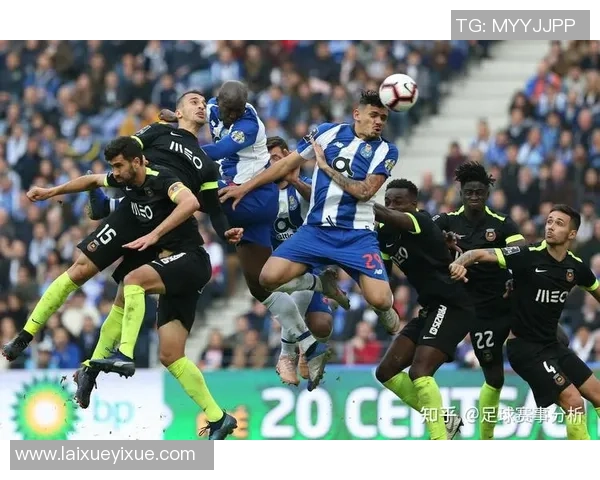 英超战报本菲卡大胜里昂4比0全场欢呼声震天响