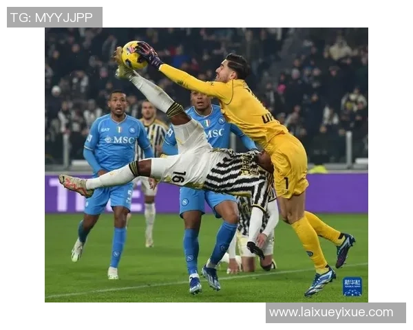 意甲经典对决那不勒斯惊险绝杀多特蒙德引发全场狂欢