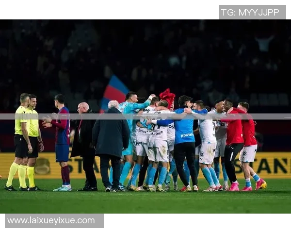 足总杯精彩对决本菲卡逆袭曼城乌龙球成比赛转折点分析