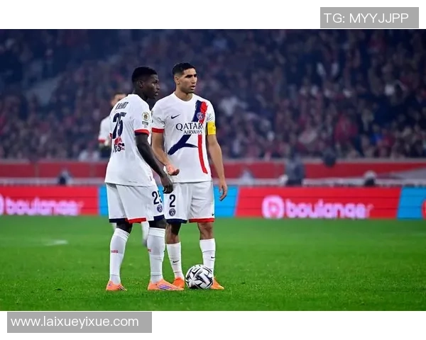 德甲激战波尔图与巴黎圣日耳曼战平点球大战引发全场热烈反响