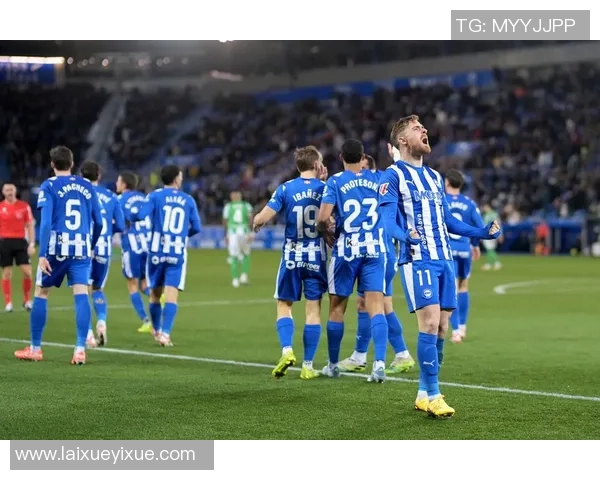 世界杯精彩对决那不勒斯大胜切尔西引发转会热议