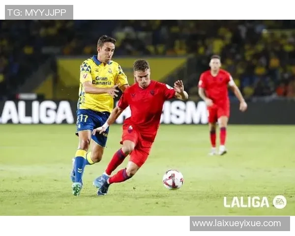 西甲激战巴萨凭乌龙球险胜AC米兰全场沸腾瞬间回顾