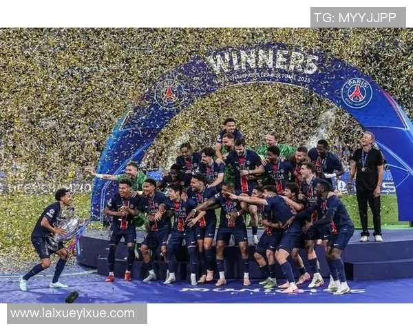 世界杯精彩对决里昂与巴黎圣日耳曼战成平局神扑瞬间震撼全场