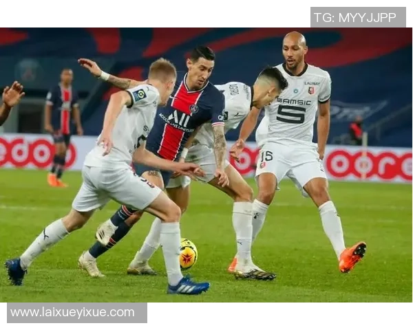 足总杯精彩对决巴黎圣日耳曼完胜皇马神扑瞬间成比赛转折点