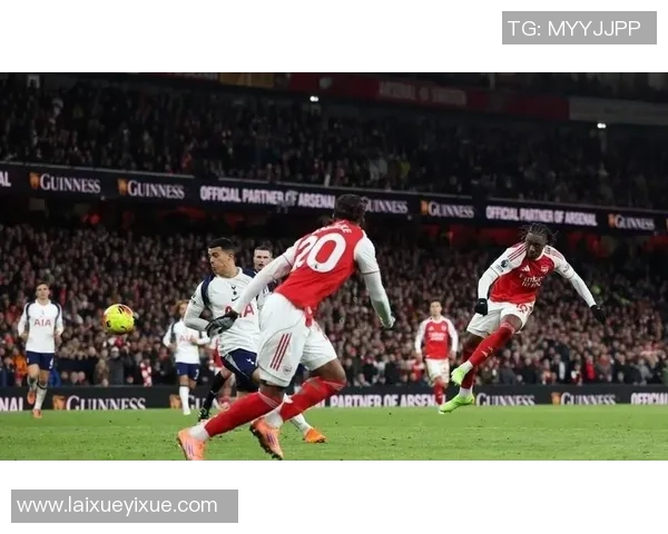 友谊赛平局那不勒斯与阿森纳激战帽子戏法引发转会热议